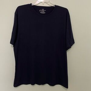 Lee navy blue tee shirt, very soft